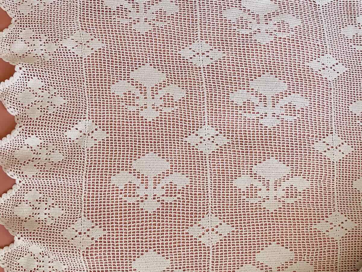 Fine Handmade Crochet Cotton Blanket With Fleur-de-lis Motifs - Antique Linen-photo-2