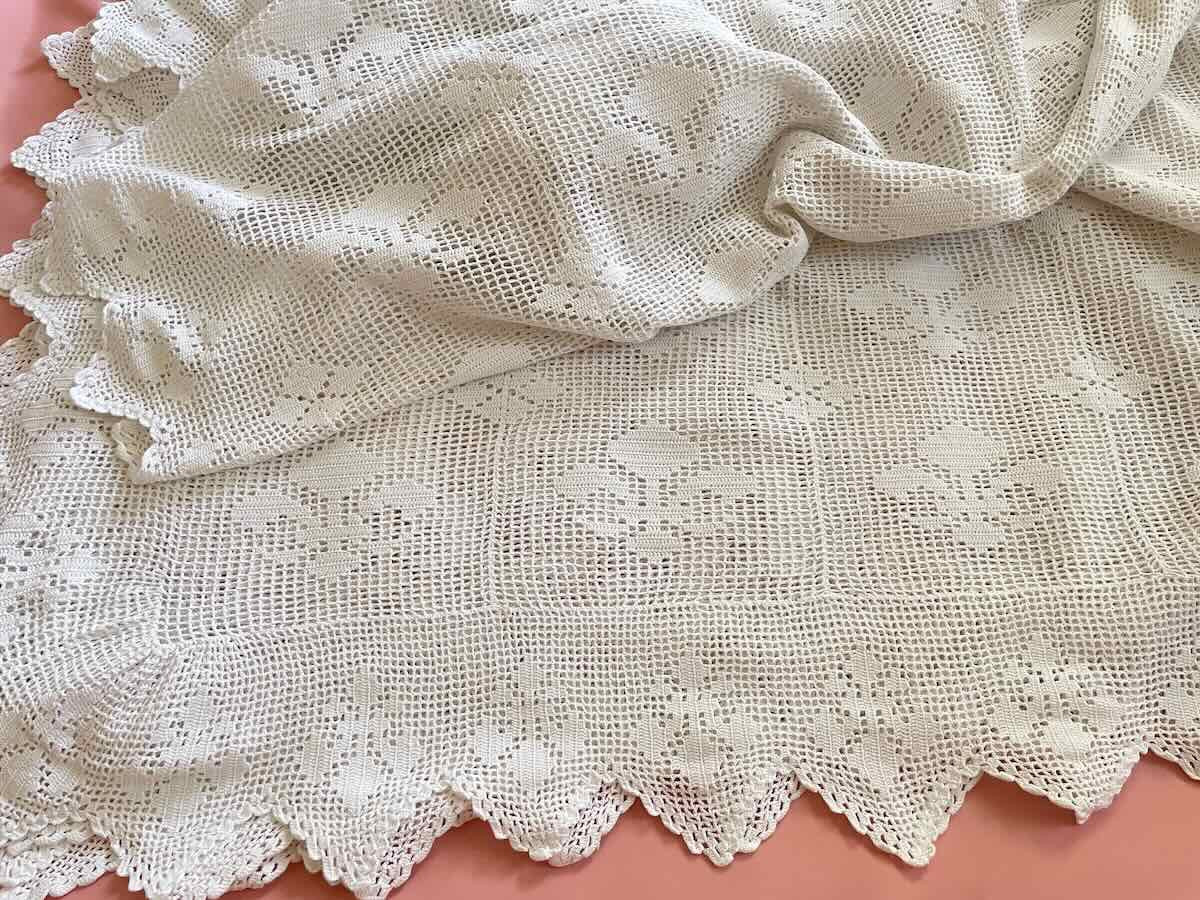 Fine Handmade Crochet Cotton Blanket With Fleur-de-lis Motifs - Antique Linen-photo-4