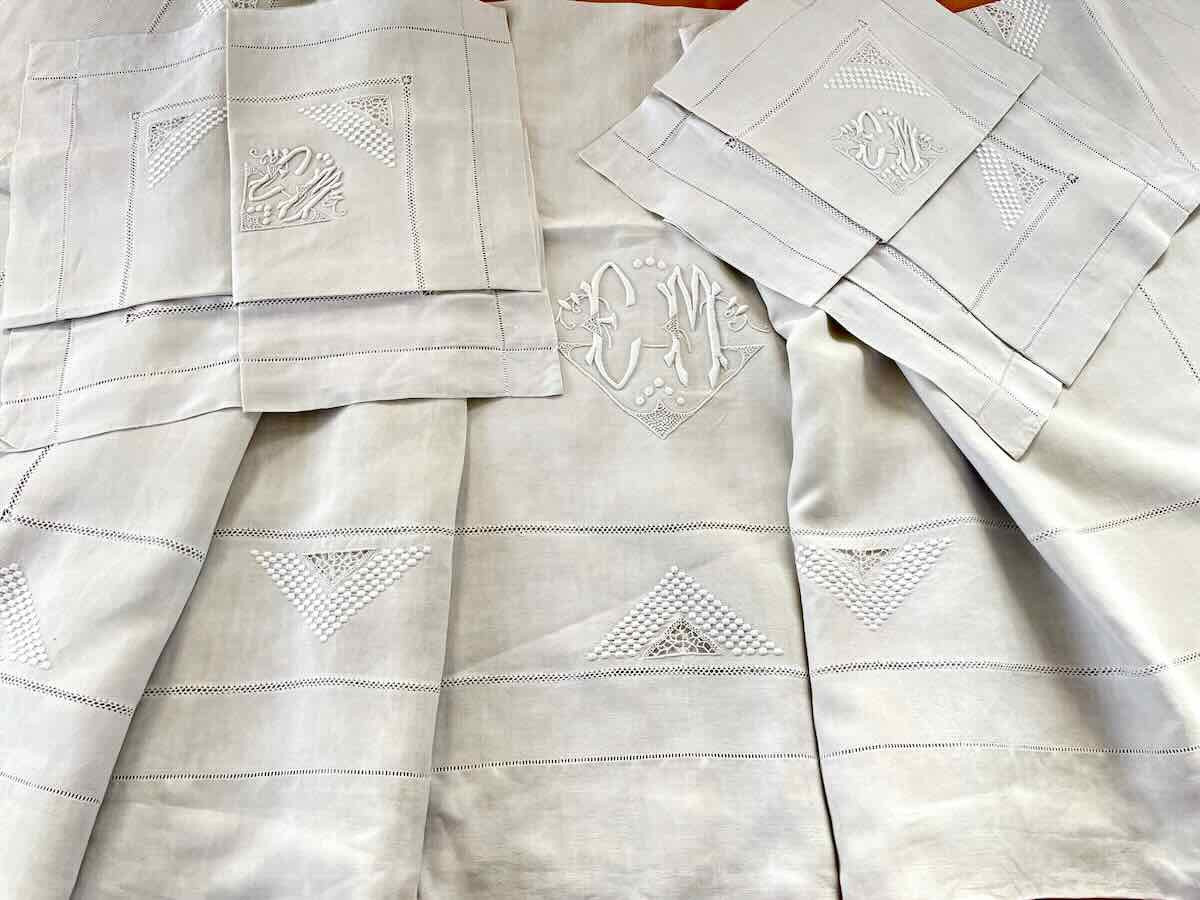 Beautiful Hand-embroidered Bed Set: 1 Large Sheet, 2 Cm Monogrammed Pillowcases, Fine Linen - Linge Ancien