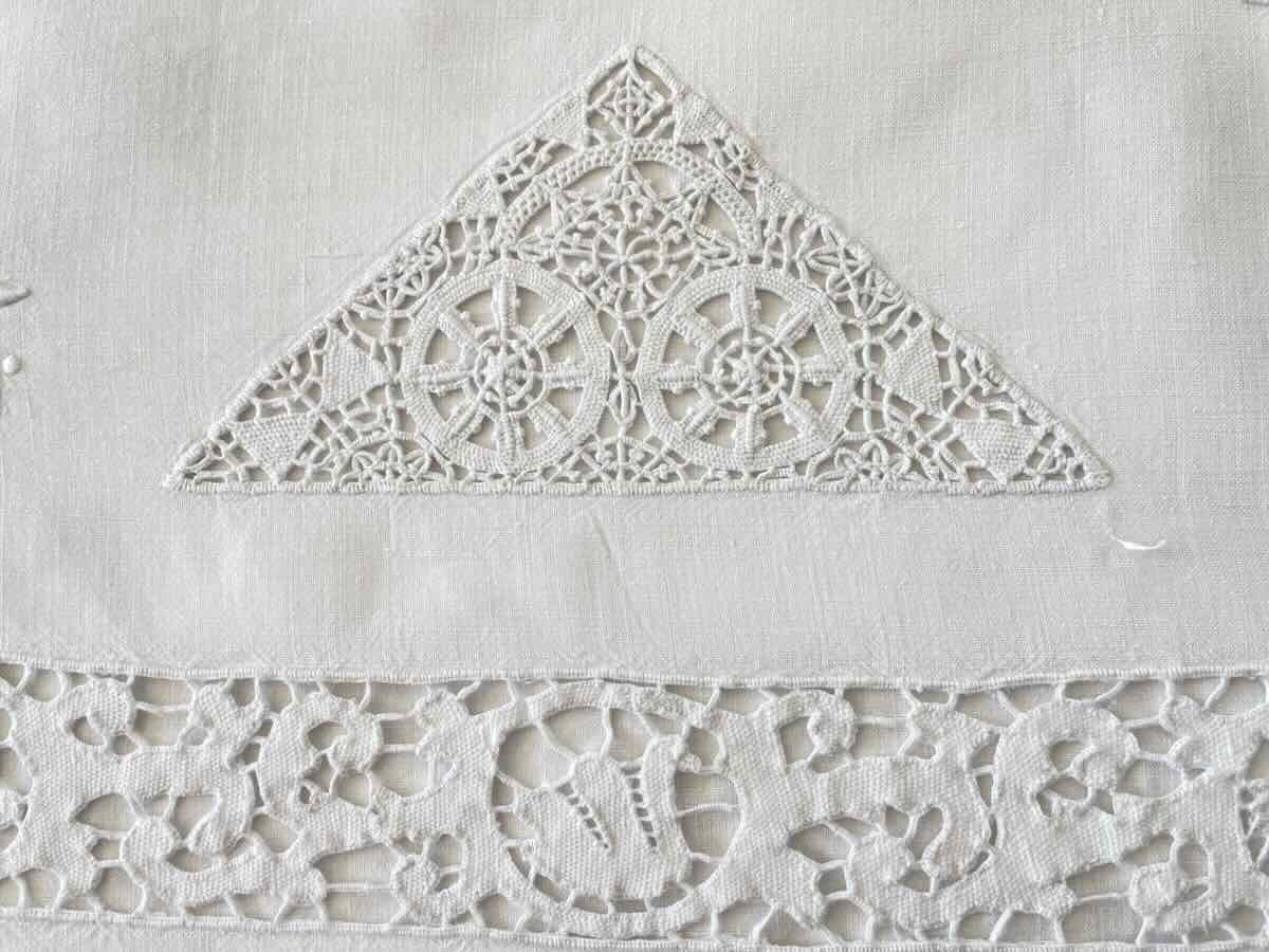 Formal Bedsheet, Gl Monogram Entirely Hand-embroidered On Fine White Linen - Antique Linen-photo-2