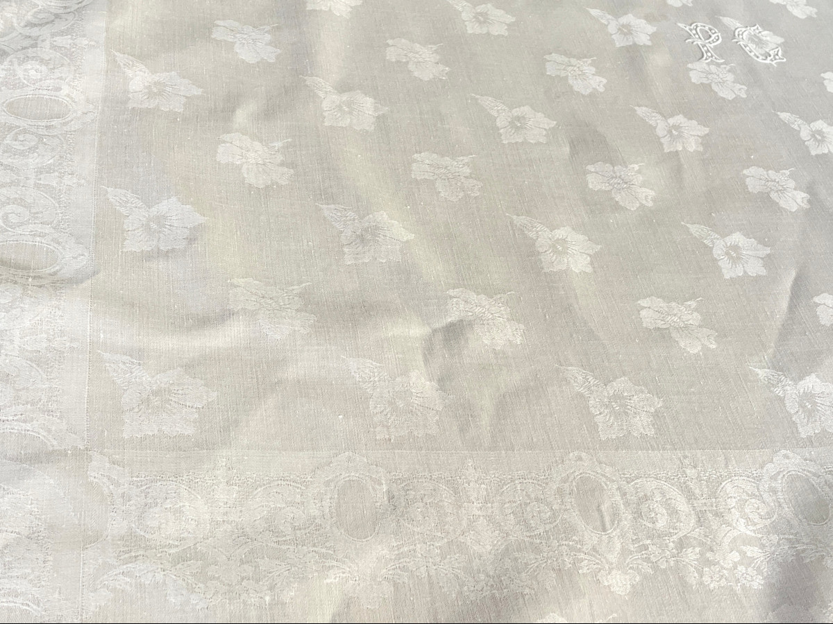 Nappe en damassé de lin fin avec 2 monogrammes PC et beaux motifs  fleuris - Linge Ancien-photo-3