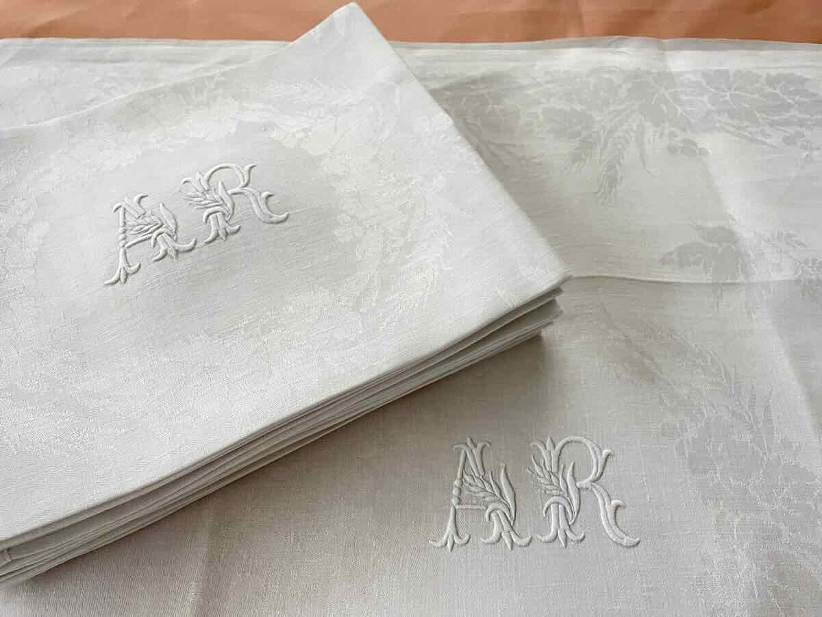 Large Damask Table Napkins In Fine Linen: Ears Of Wheat, Birds And Monogram Ar - Antique Linen