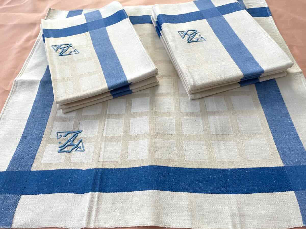 Damask Linen Dinner Service With Blue Borders, Two-tone Checkerboard Pattern - Antique Linen-photo-4