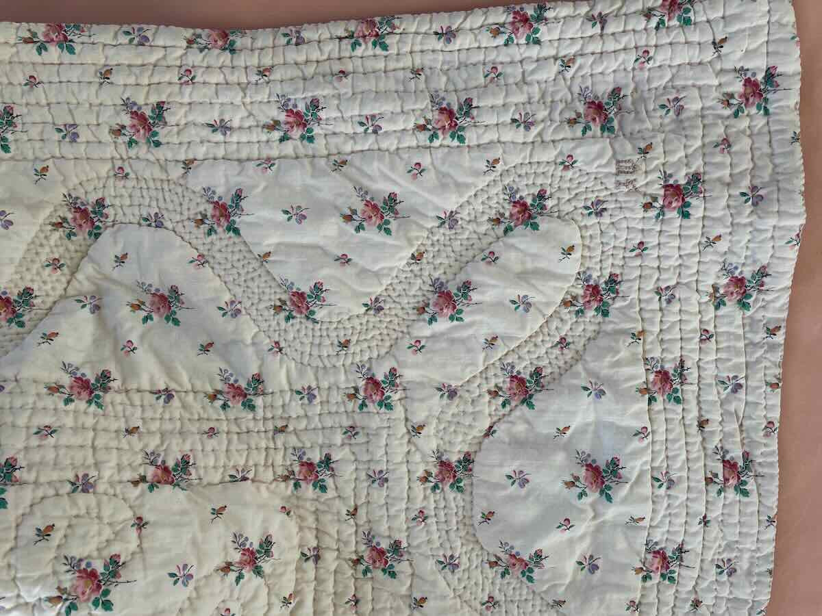 Hand Quilted Blanket 2 Sides: Garnet Red Side, The Other Printed With Flowers - Antique Linen-photo-2