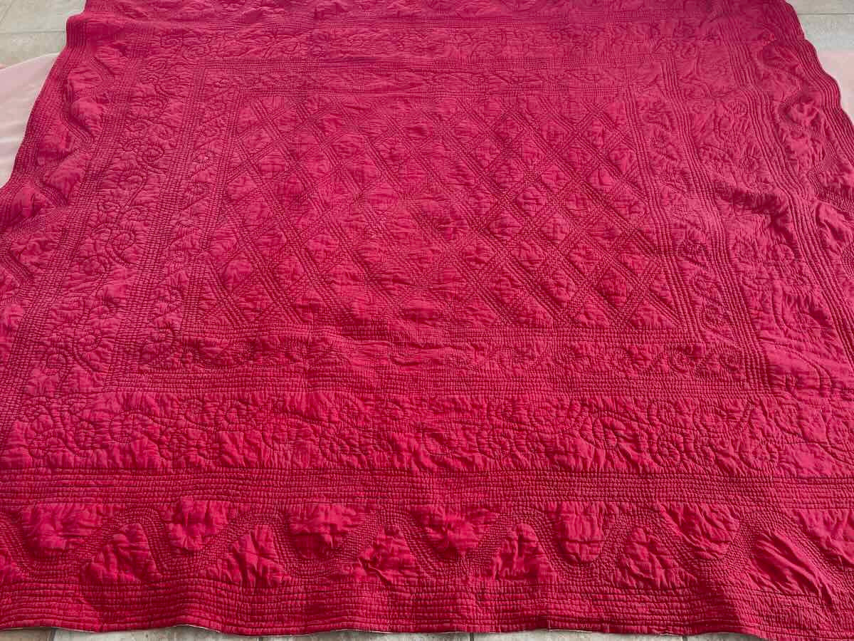 Hand Quilted Blanket 2 Sides: Garnet Red Side, The Other Printed With Flowers - Antique Linen-photo-2