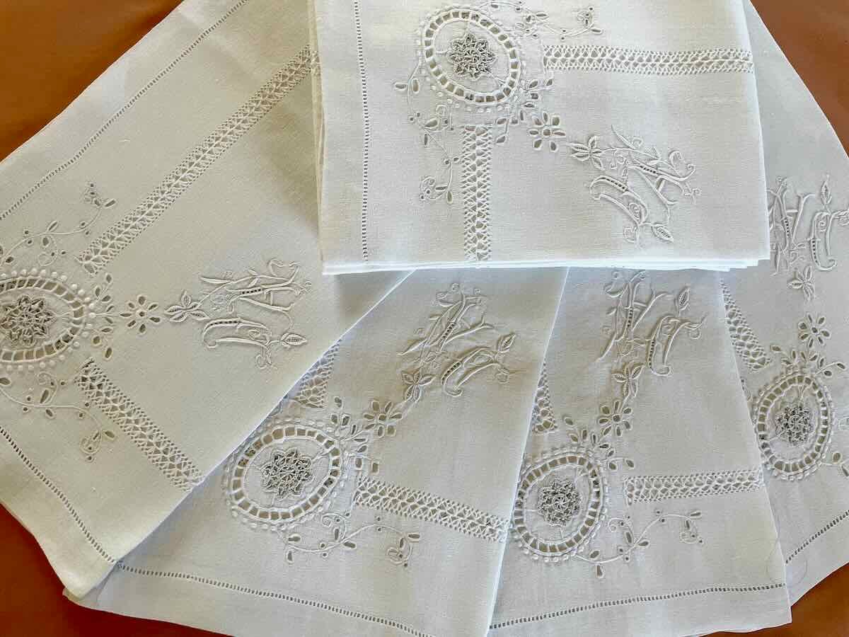 Ten Embroidery Towels With Needle Inlays, Day Work On Fine Linen- Antique Linen-photo-2