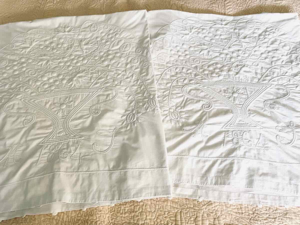 Set Of Two 19th-century Ceremonial Pillowcases With Boutis Embroidery - Antique Linen
