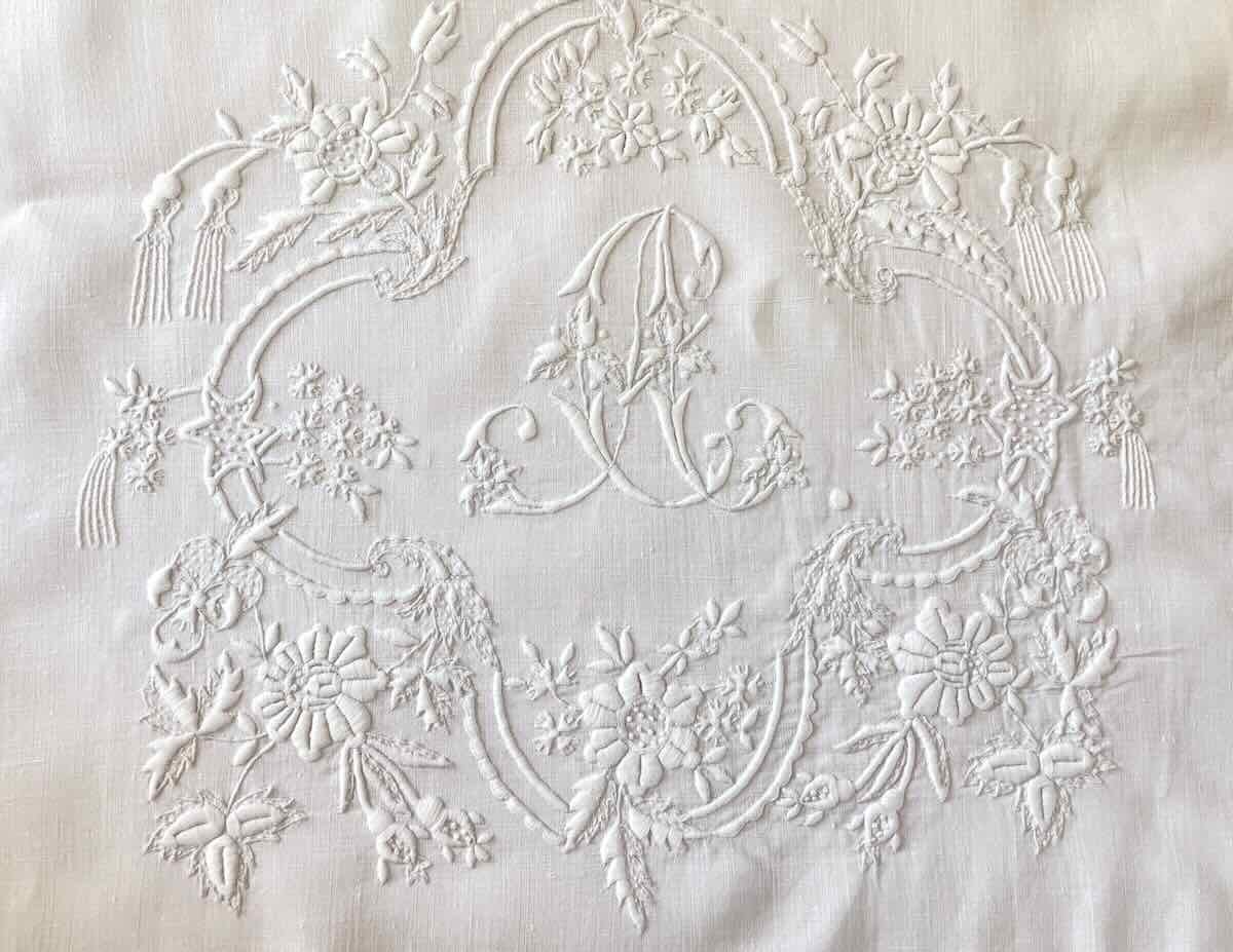Richly Embroidered Bolster Pillowcase On Linen Fabric: Cm, Lace - Linge Ancien-photo-4