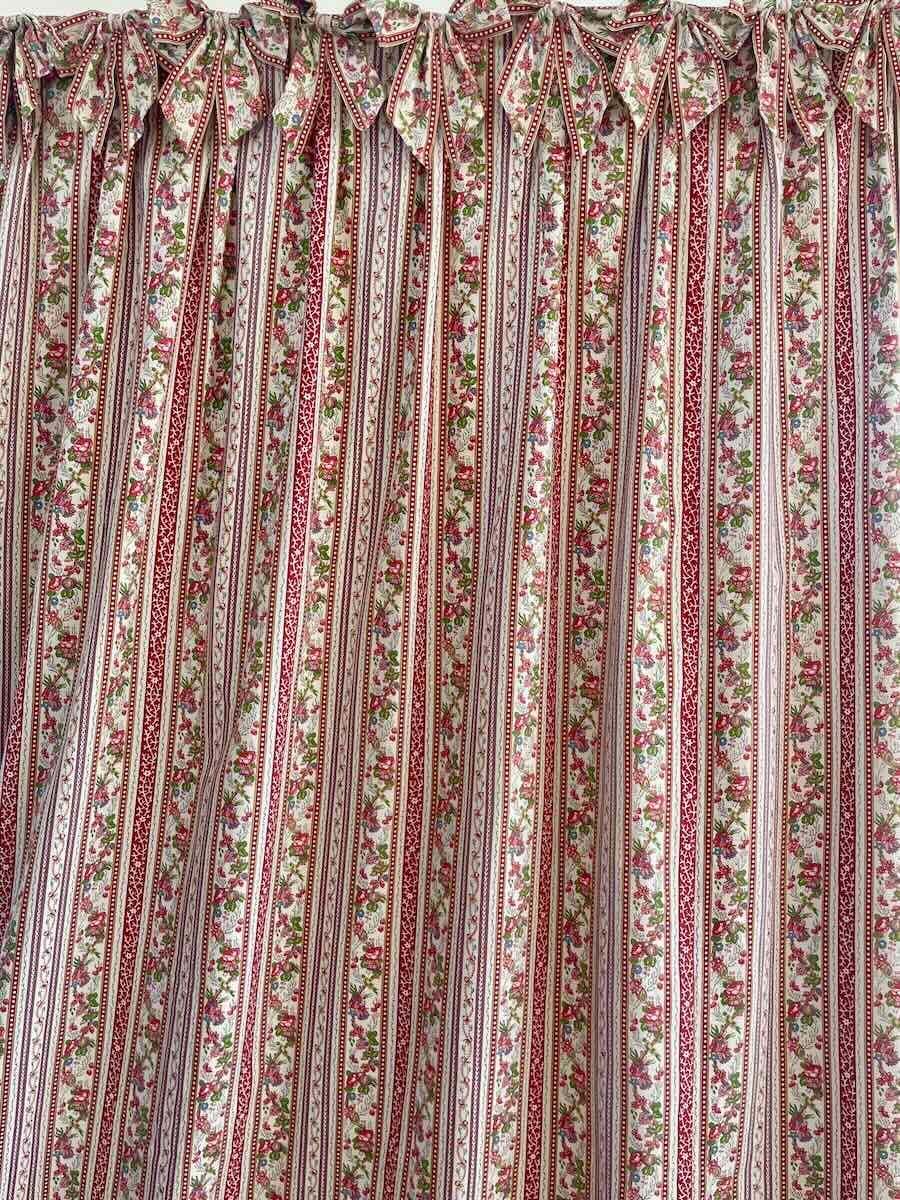 Le Manach Wall Hanging, Double-sided With Floral Motifs. Pierre Frey - Vintage Linen Coton-photo-1
