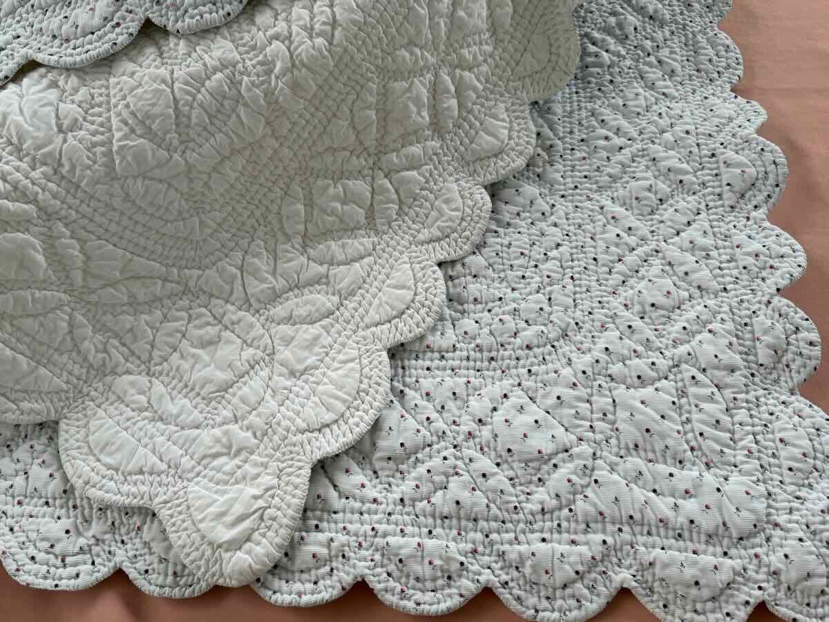 Hand-quilted, Scalloped Quilt: Double-sided With Delicate Provençal Motifs