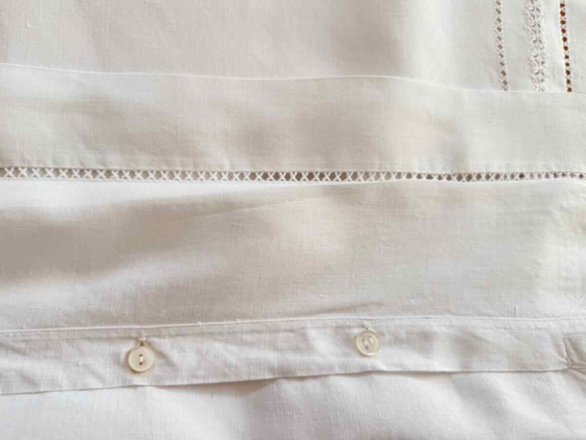 Paire taies brodées main, toile en lin fin, travail fil tiré et monogramme LD - Linge Ancien-photo-1