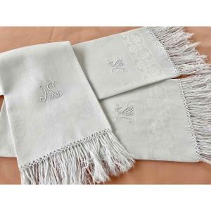 Set Of 3 Guest Napkins In Fine Linen Damask With Msmonogram And Fringes - Old Linen