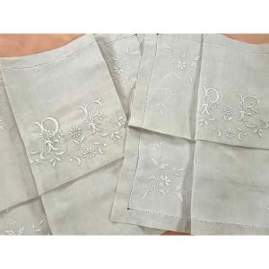 Paire de taies en lin avec broderies main et monos PF, branchages fleuris- Linge Ancien