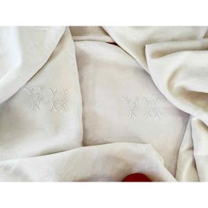 Large 4-meter Tablecloth Made Of Linen Damask With A Floral Pattern, Featuring Two Vm Monograms
