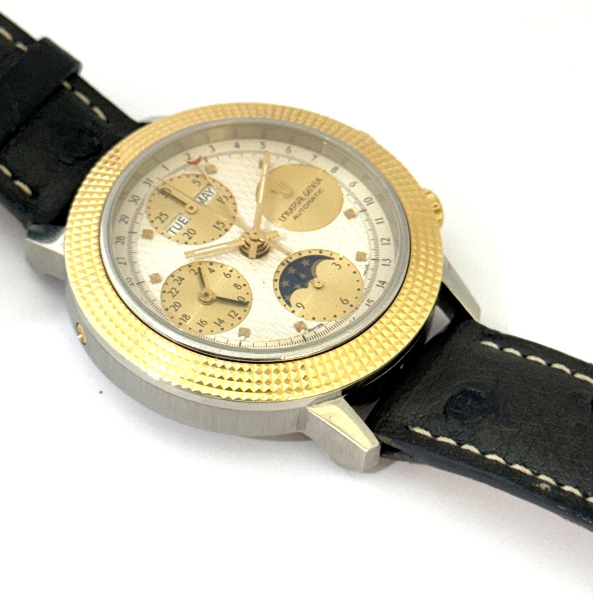 Universal Geneve Chronograph-photo-2
