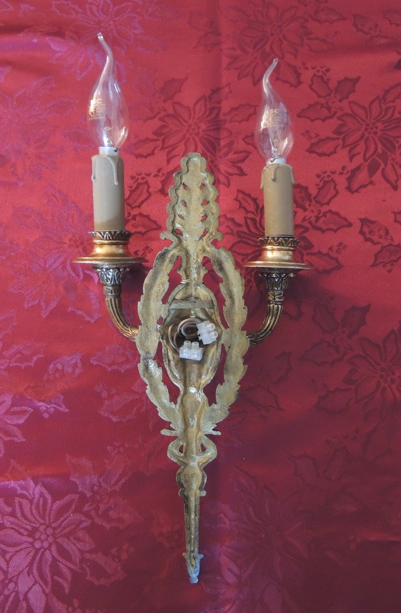 Louis XVI Style Gilt Bronze Wall Lamp, Palmette Decor, Late 19th-photo-1