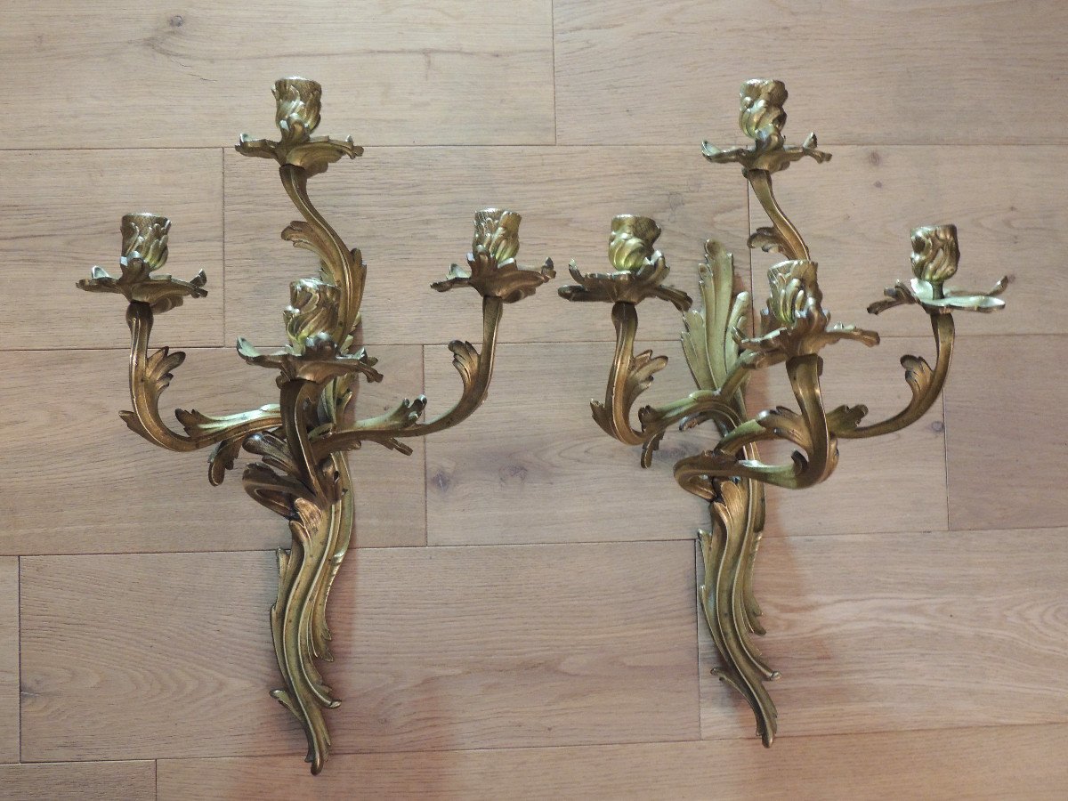 Paire d'Appliques à 4 Feux De Style Louis XV  Rocaille En Bronze Doré , 19 ème Siècle-photo-4