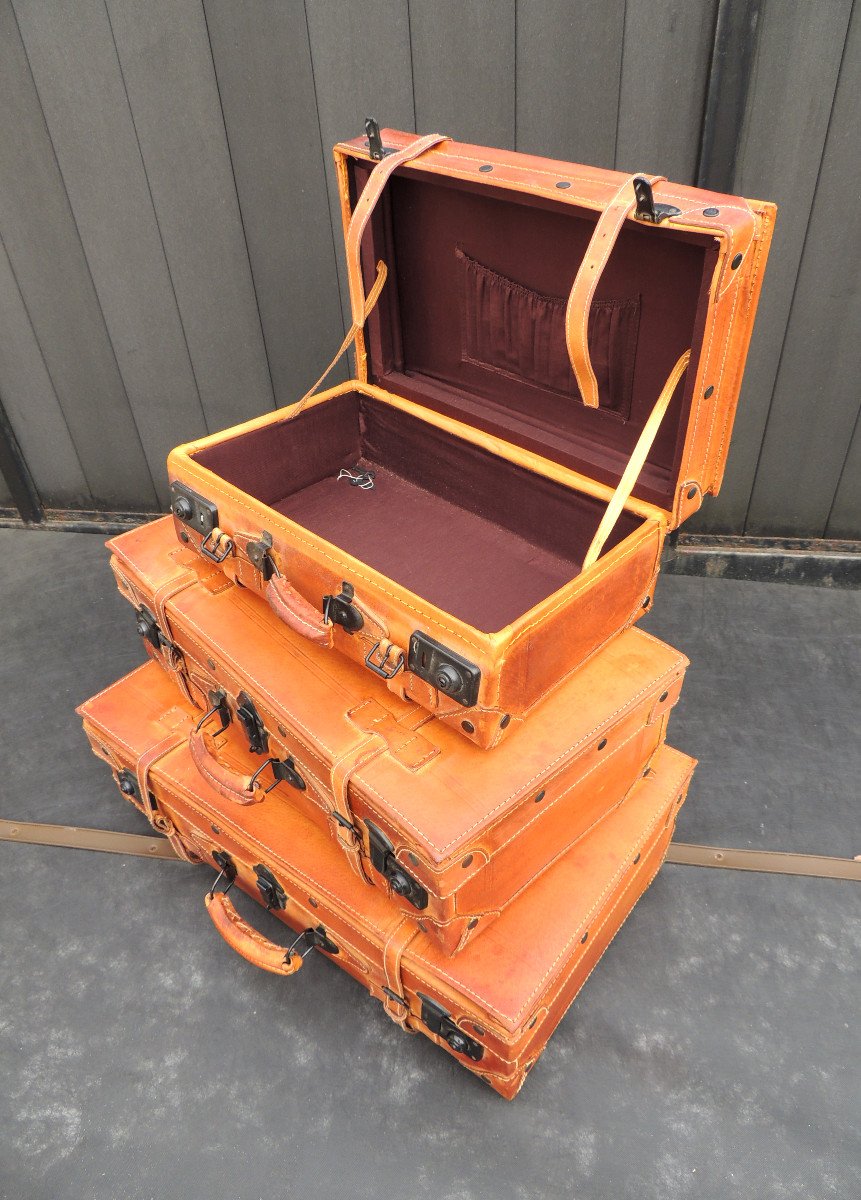Set Of Leather Suitcases, Three Travel Luggage, 20th -photo-4