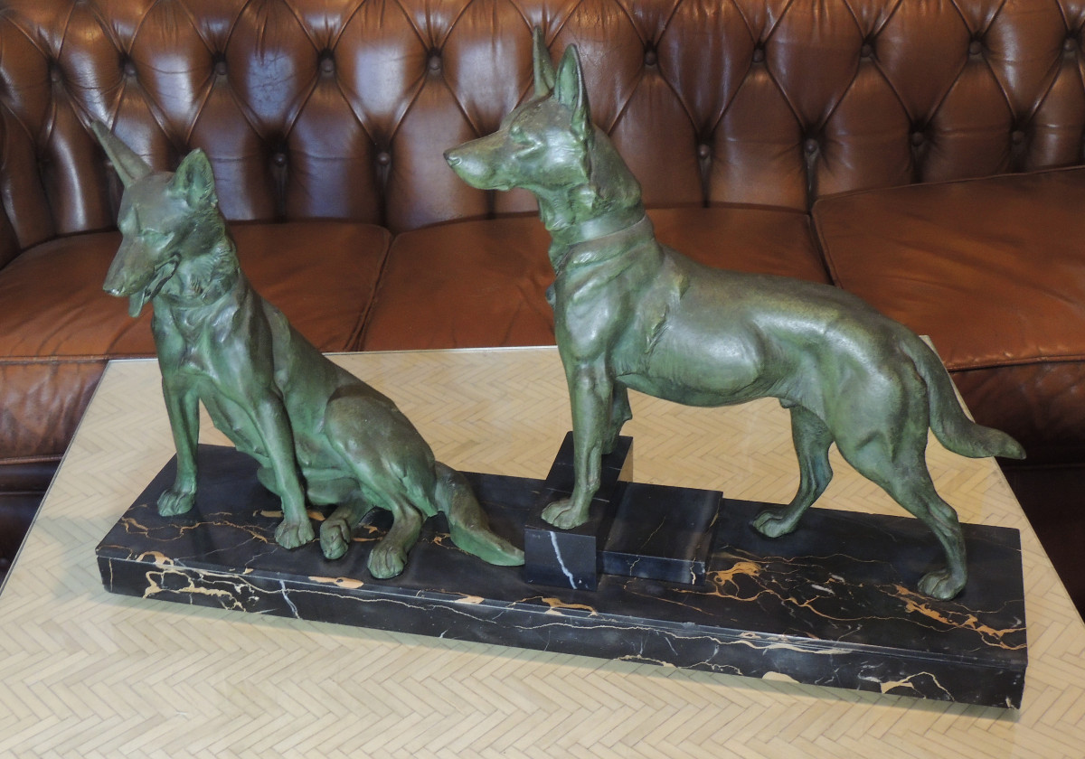 Sculpture Animaliére De Plagnet ,  Deux Chiens En Métal ( Régule ) Sur Une Base En Marbre 1930 -photo-2