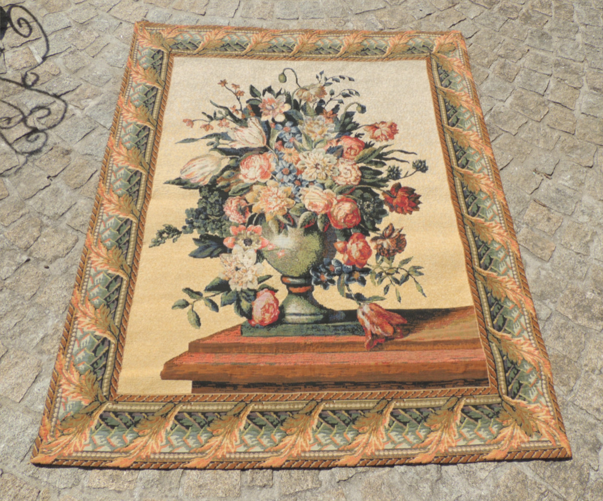 tapisserie murale , décor d'un énorme bouquet de fleurs dans son vase , 20 ème-photo-2