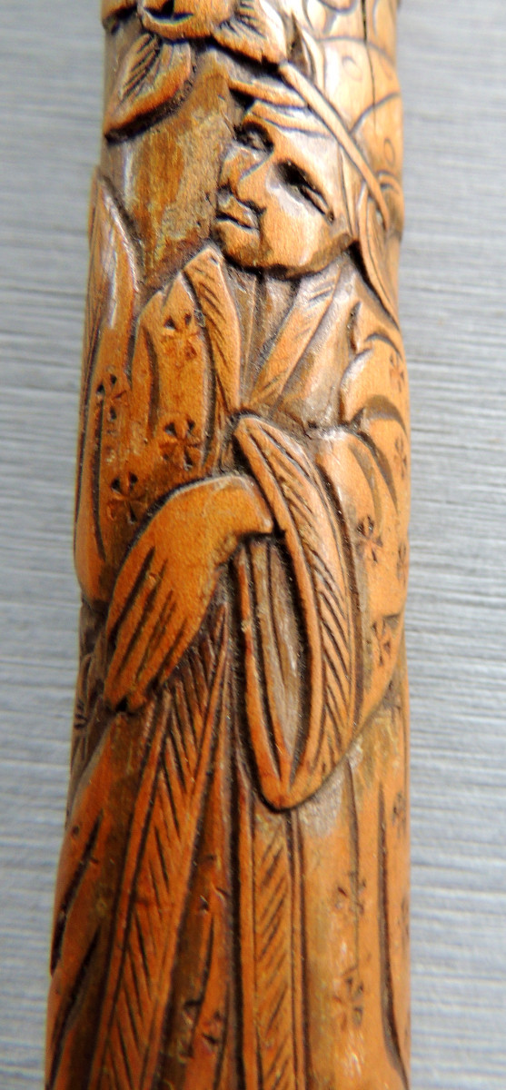 manche en bois d'ombrelle pommeau sculpté  décor d'un homme Asiatique sous un fruitier, 19 ème-photo-4