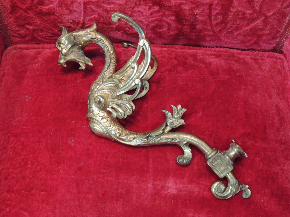 potences  , 3 appliques anciennes  , lampes au gaz , modèle dragons ailés en bronze , 19 ème-photo-1