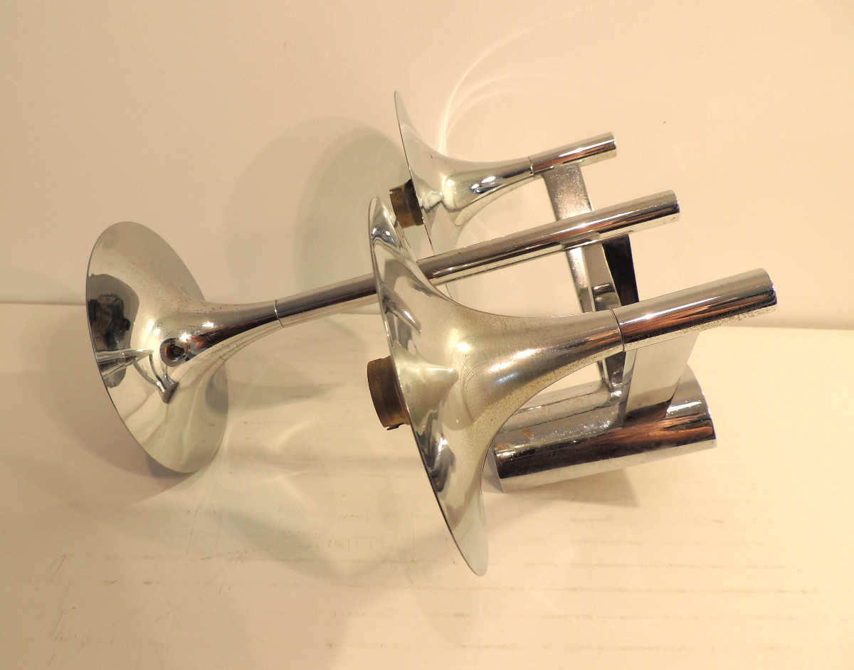 Gaetano Sciolari applique murale en métal chromé montée par 3  boulles en verre opalin , 20 ème-photo-4