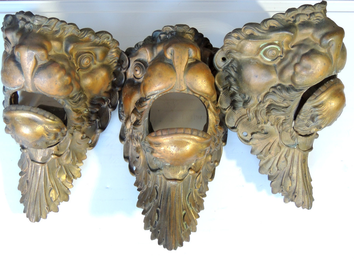 coin de billard , dégueuloir , 3 réceptacles en bronze tête de lion inspiration asie , 19 ème 