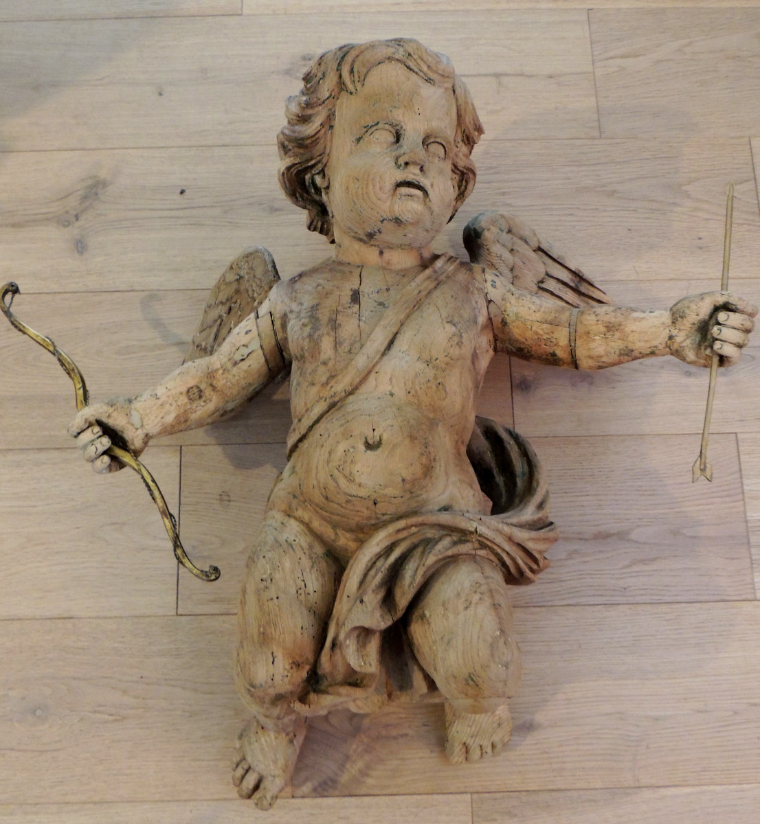 Wooden Angel From The 18th Century, Louis XIV Regency Period, Little Polychromy Remains, 60 Cm High.