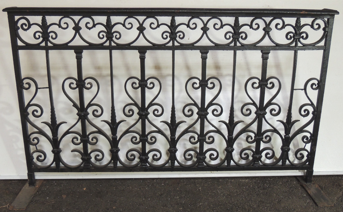 garde-corps , rambarde , appui de fenêtre en ferronnerie , de style Louis XIV du 18 ème siècle-photo-2