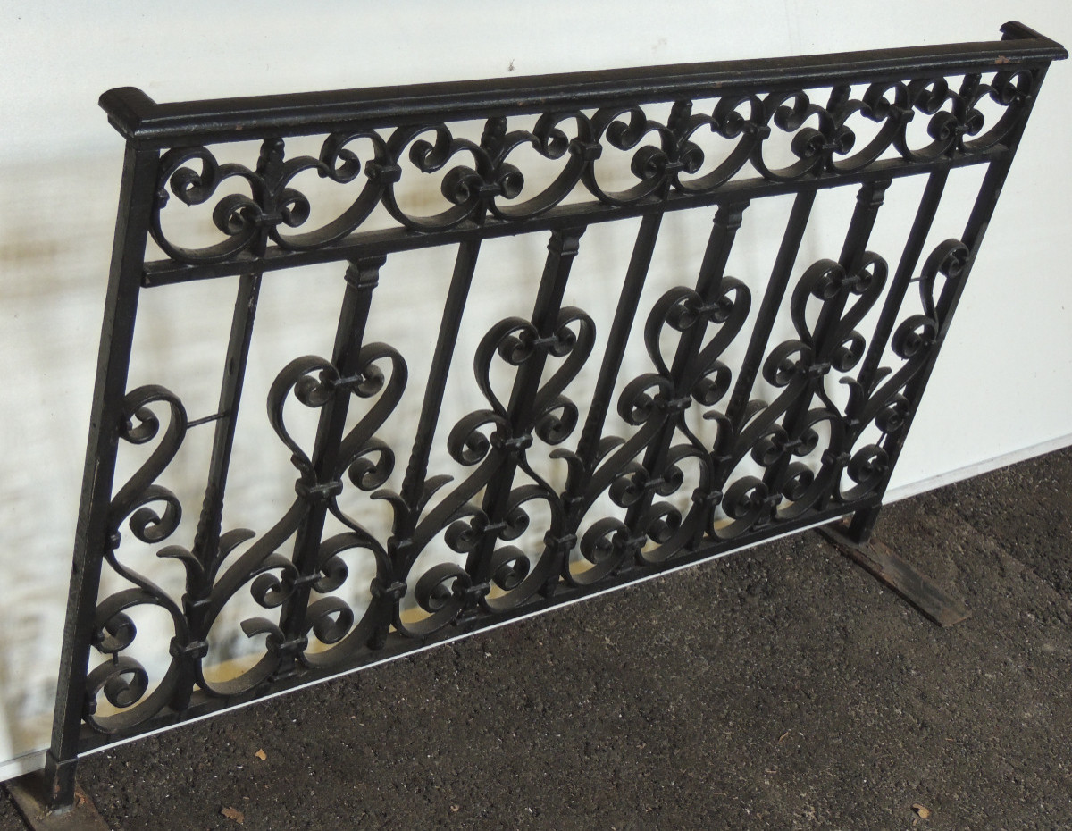 garde-corps , rambarde , appui de fenêtre en ferronnerie , de style Louis XIV du 18 ème siècle-photo-3