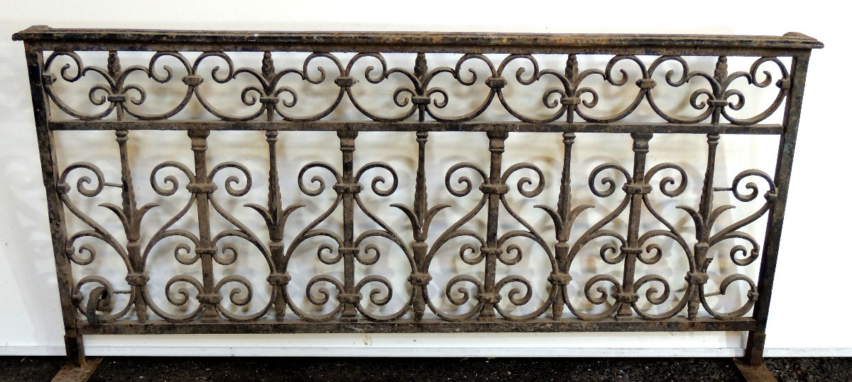 garde-corps , rambarde , appui de fenêtre en ferronnerie , de style Louis XIV du 18 ème siècle-photo-2