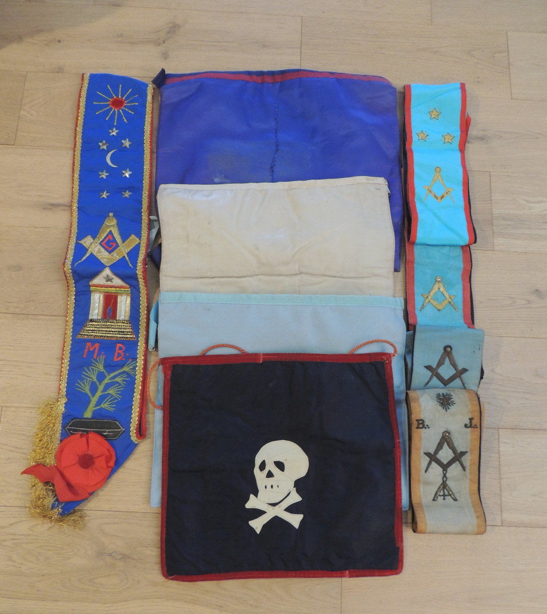 tabliers et cols de francs maçons  loges Anglaises et " brésilienne " , du 19 et 20 ème siècle -photo-2