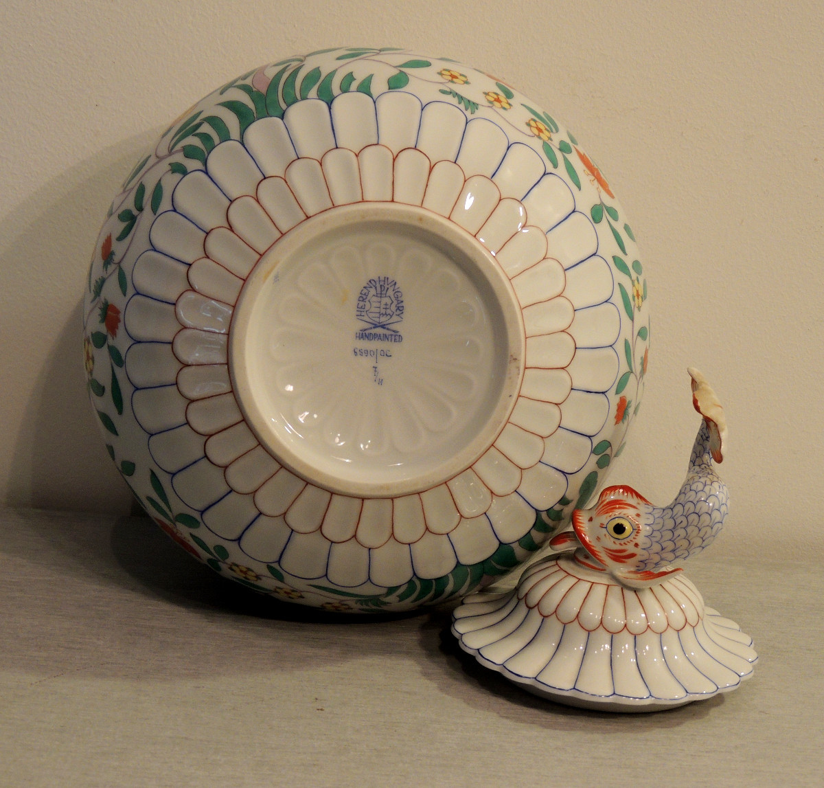 Hereng Hungary , pot couvert , décor asiatique , 20 ème -photo-2