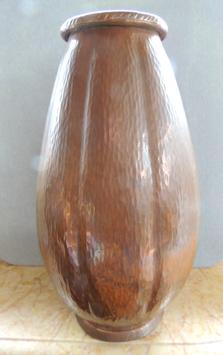 Copperware, Hammered Copper Vase Signed Under The Neck Carnière, Art Deco, 20th Century -photo-2