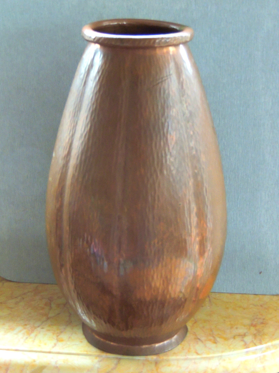 Copperware, Hammered Copper Vase Signed Under The Neck Carnière, Art Deco, 20th Century -photo-3