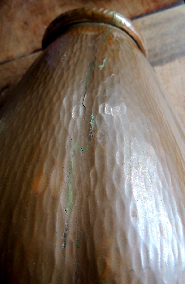 Copperware, Hammered Copper Vase Signed Under The Neck Carnière, Art Deco, 20th Century -photo-2