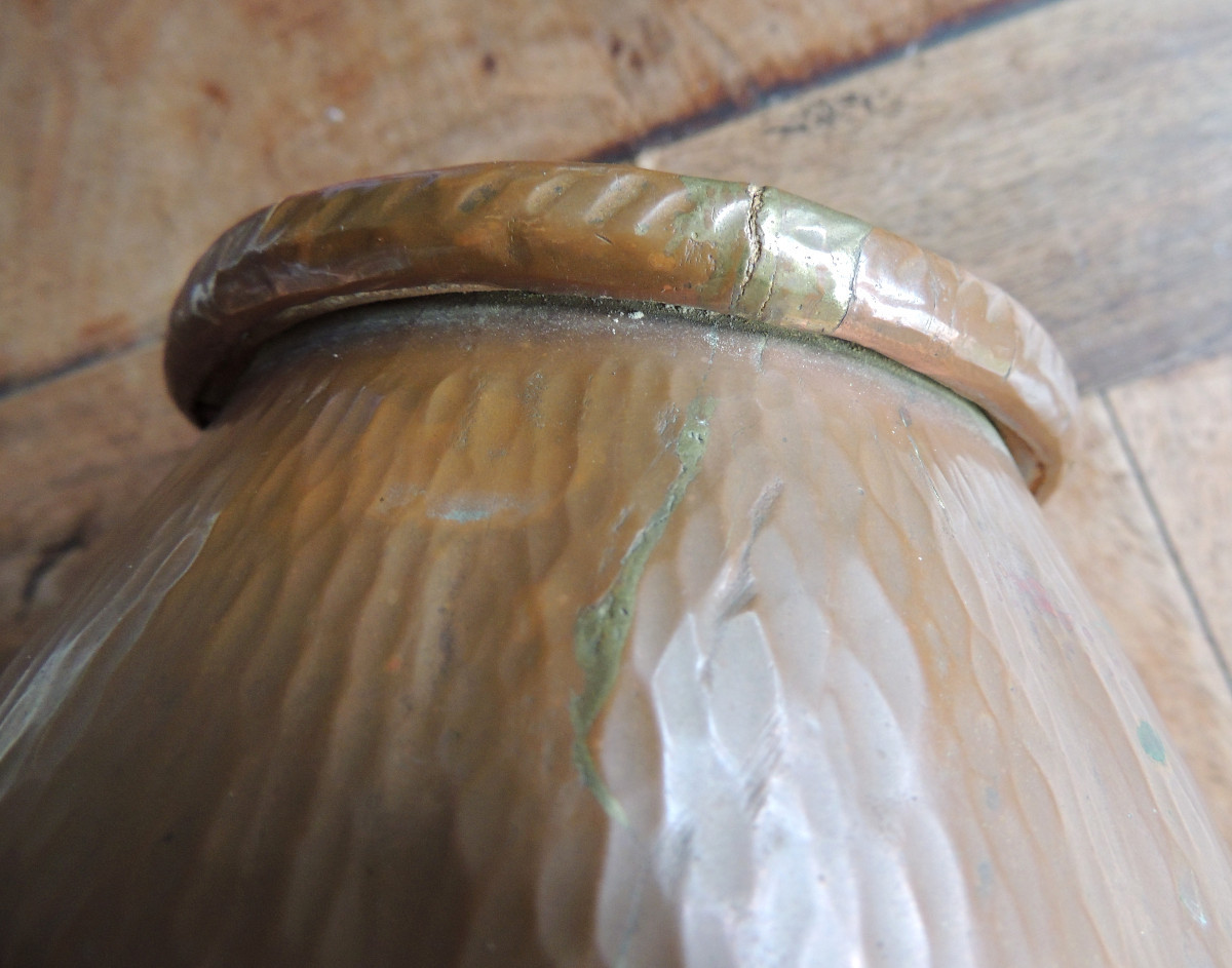 Copperware, Hammered Copper Vase Signed Under The Neck Carnière, Art Deco, 20th Century -photo-3