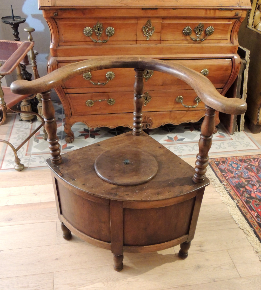 Louis Philippe Walnut Commode Chair, 19th Century -photo-2