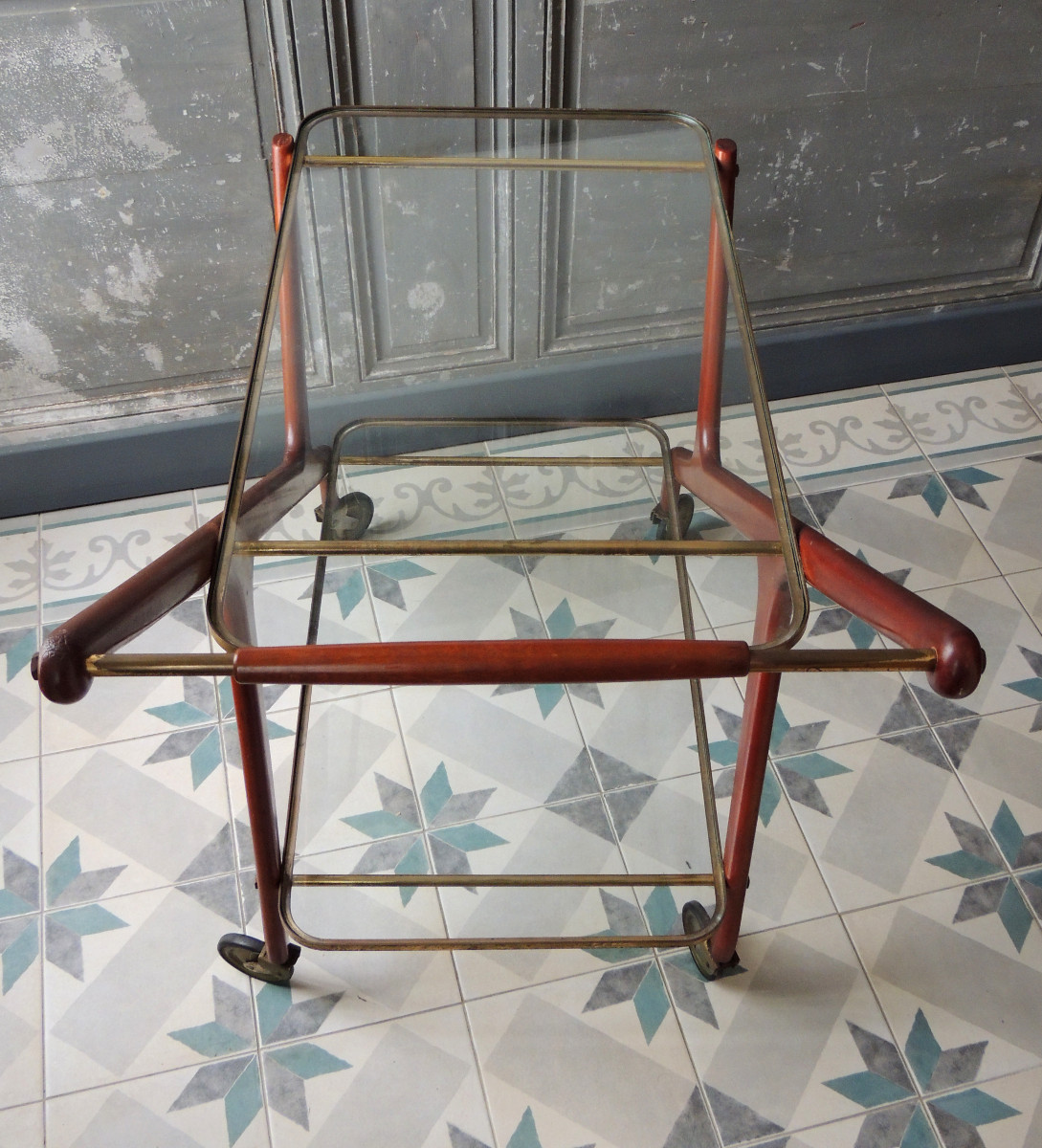 Césare Lacca ( 1929 ) , chariot  desserte table roulante en acajou , plateaux en verre , 20 ème-photo-3