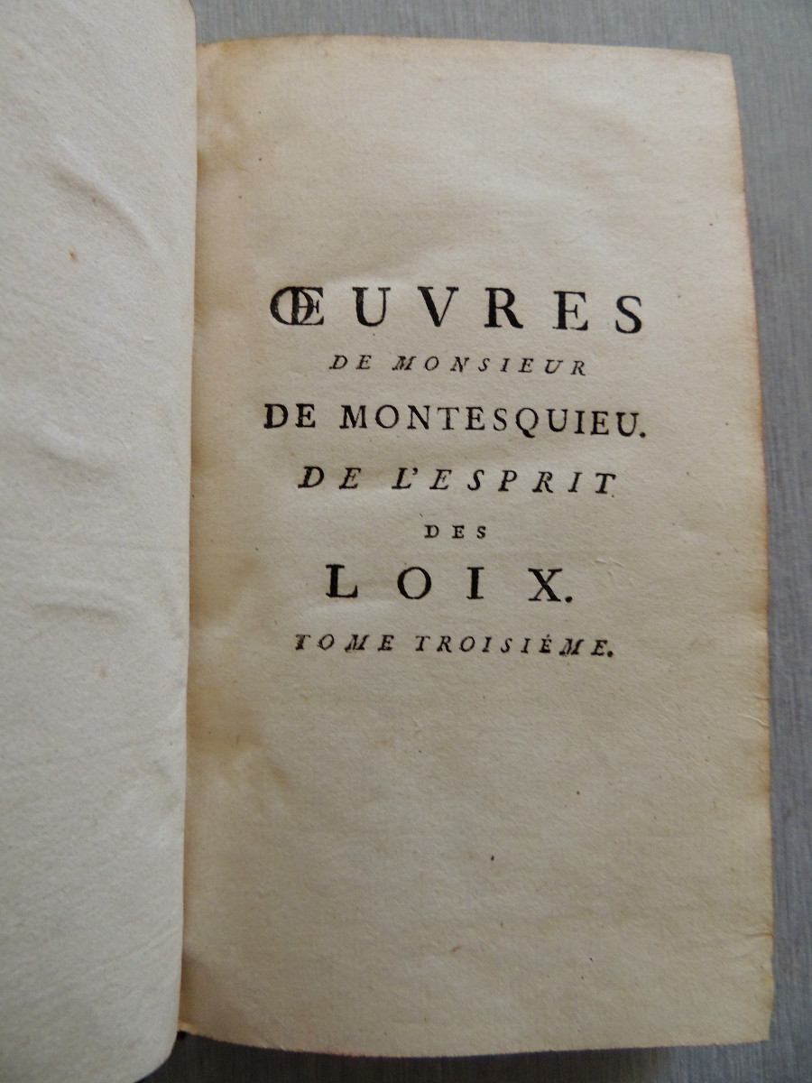 livre ancien ,oeuvres de Montesquieu de l'esprit des loix , tome 3 , à Londres chez Nourse 1769-photo-1