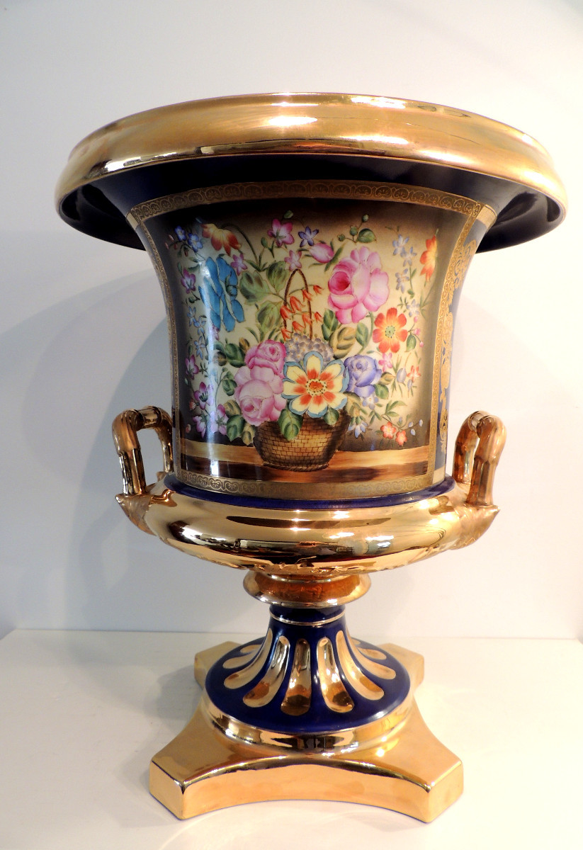 Large Medici Porcelain Vase, 50 Cm High, Decorated In 4 Panels Highlighted With Gold, 19th Century -photo-1