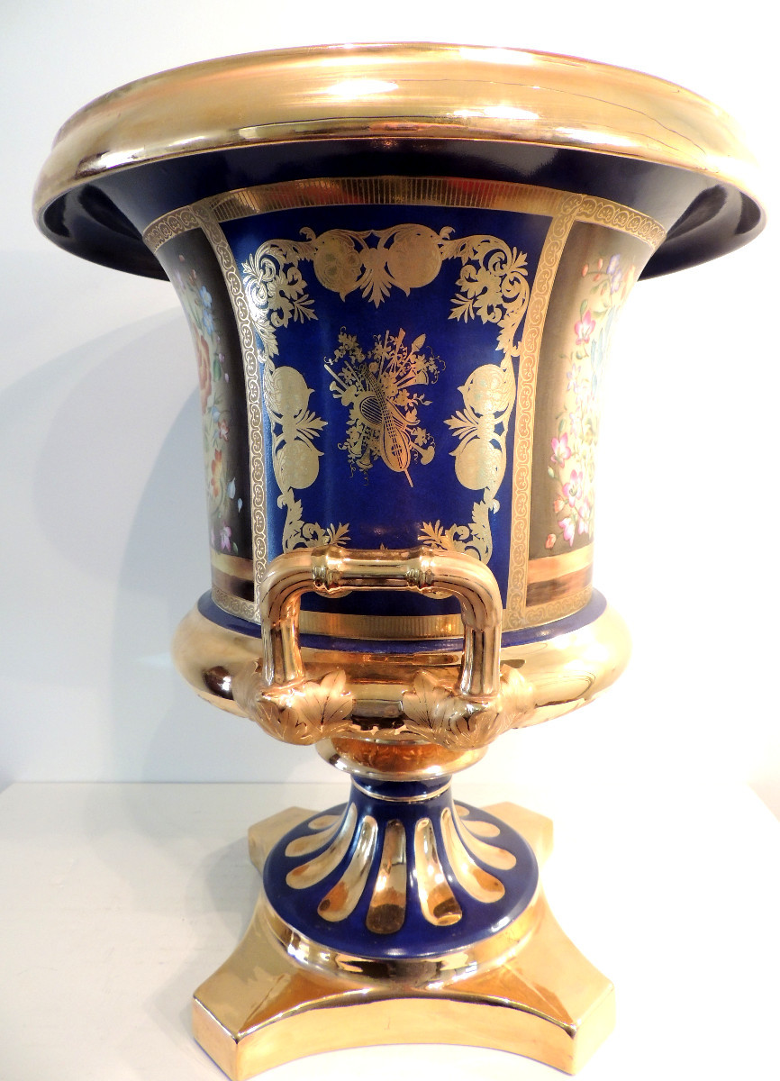 Large Medici Porcelain Vase, 50 Cm High, Decorated In 4 Panels Highlighted With Gold, 19th Century -photo-2