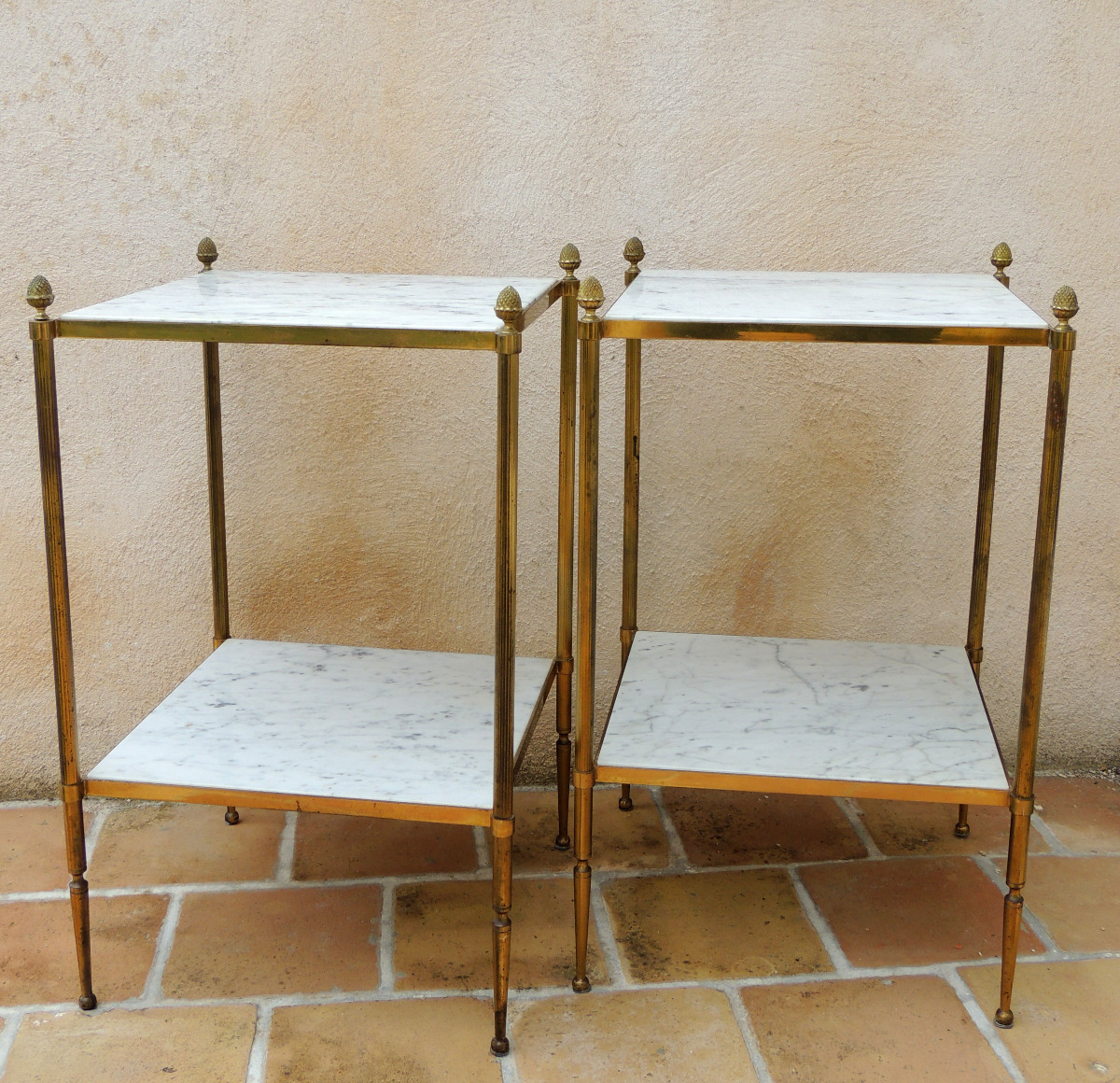 paire de bouts de canapé en laiton doré , double plateaux en marbre , maison Bagués , 20 ème-photo-2