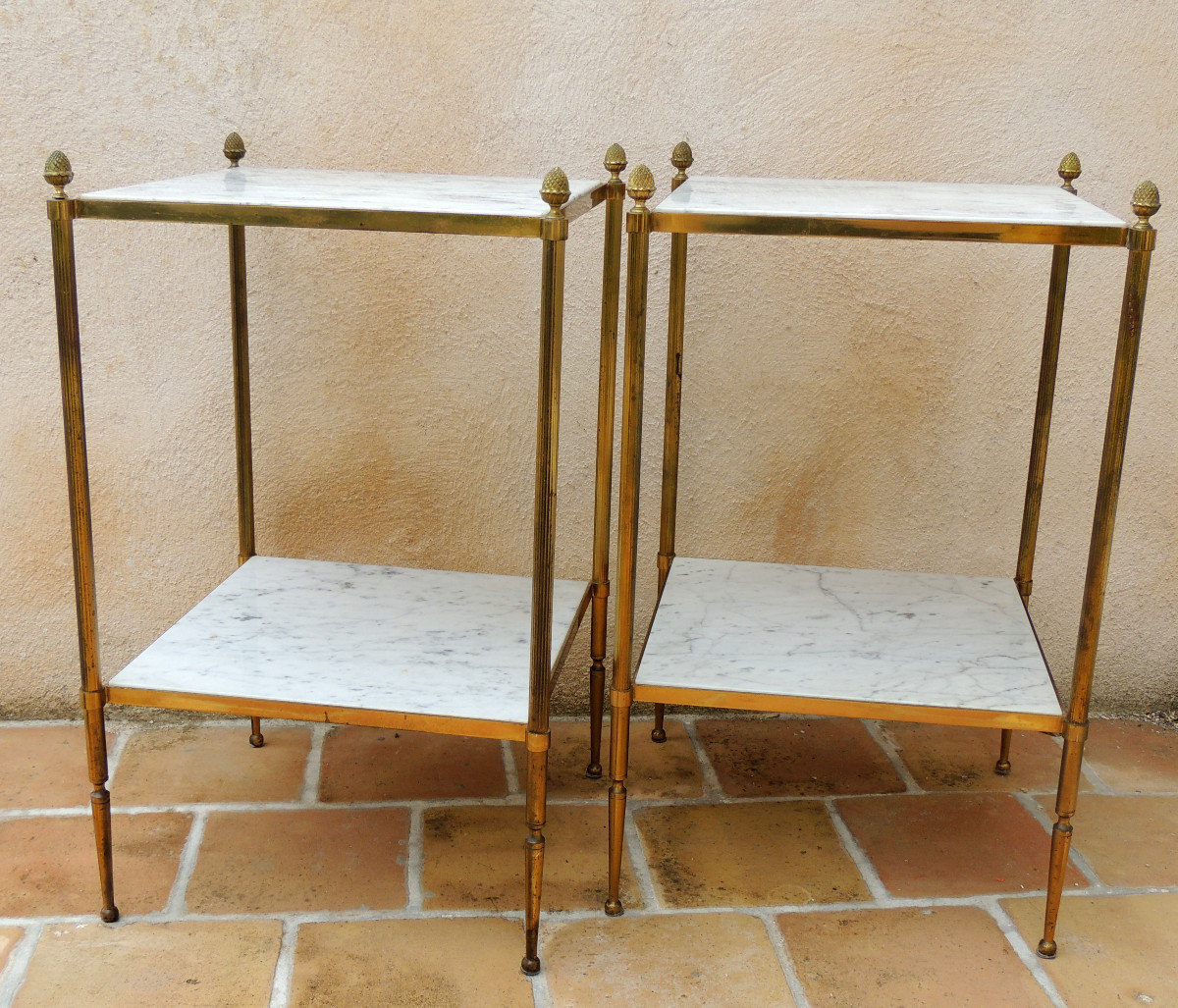 paire de bouts de canapé en laiton doré , double plateaux en marbre , maison Bagués , 20 ème-photo-3
