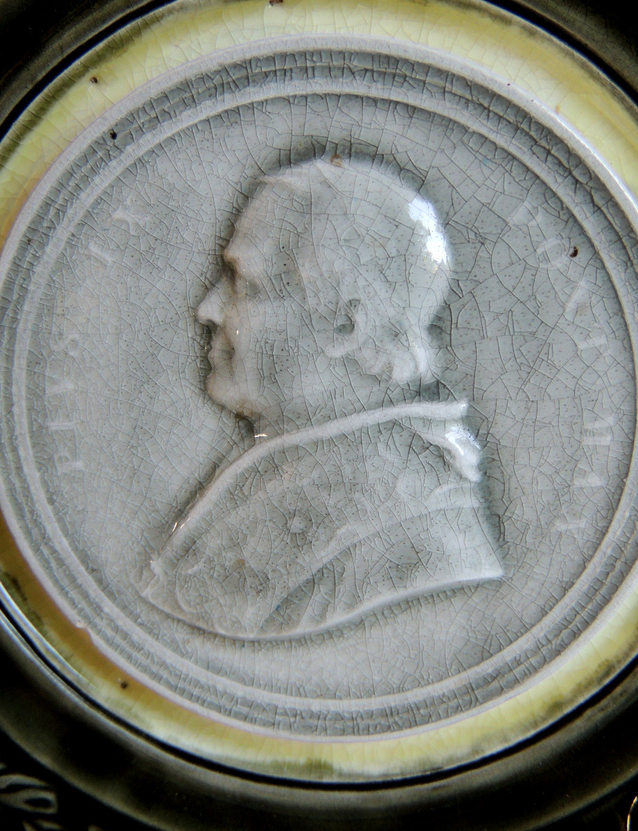 Enameled Porcelain Medallion Portrait Of Pope Pope IV Giovanni Maria Mastai Ferretti 19th Century-photo-3