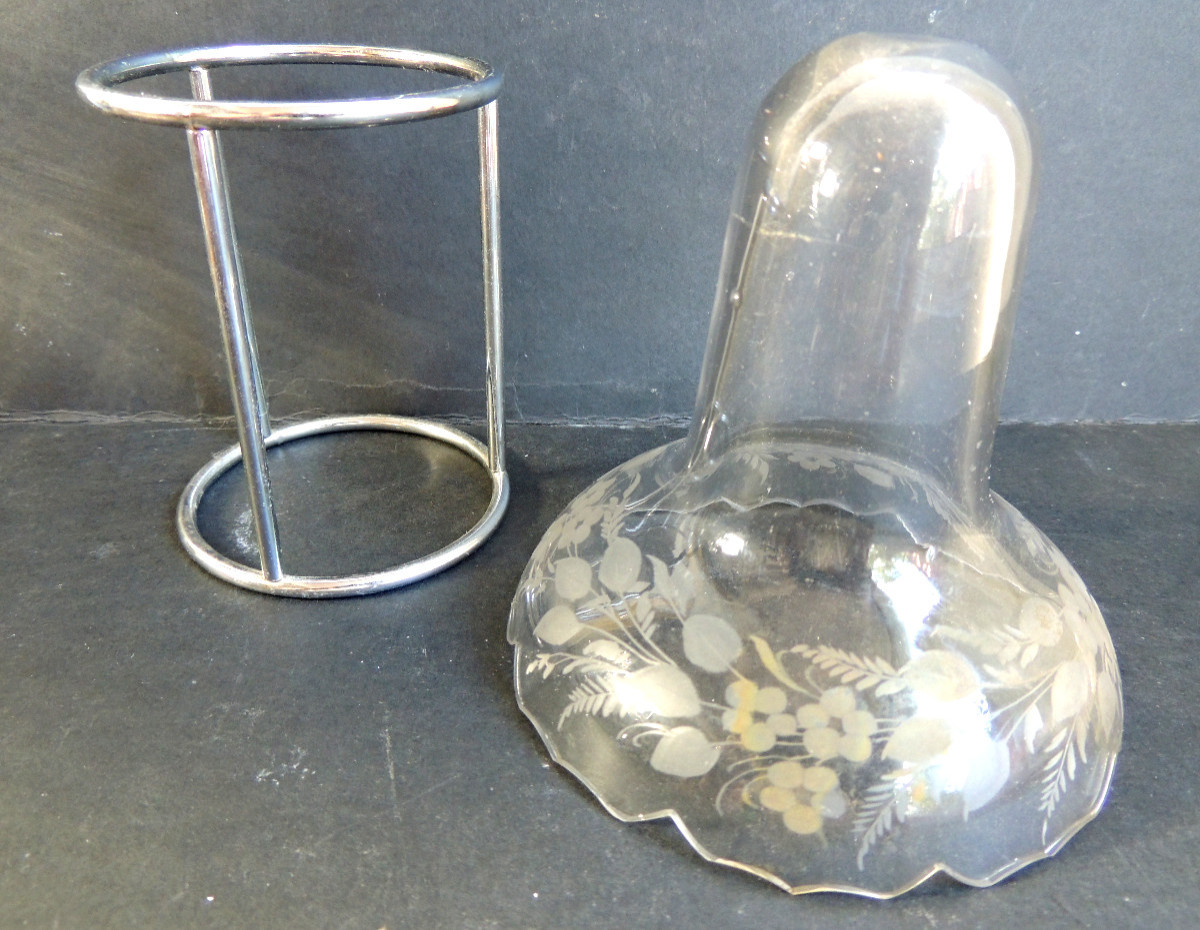 vase en cristal gravé floral , vase à oignon dit à jacinthe , des annèes  50 - 60 ,  20 ème -photo-3