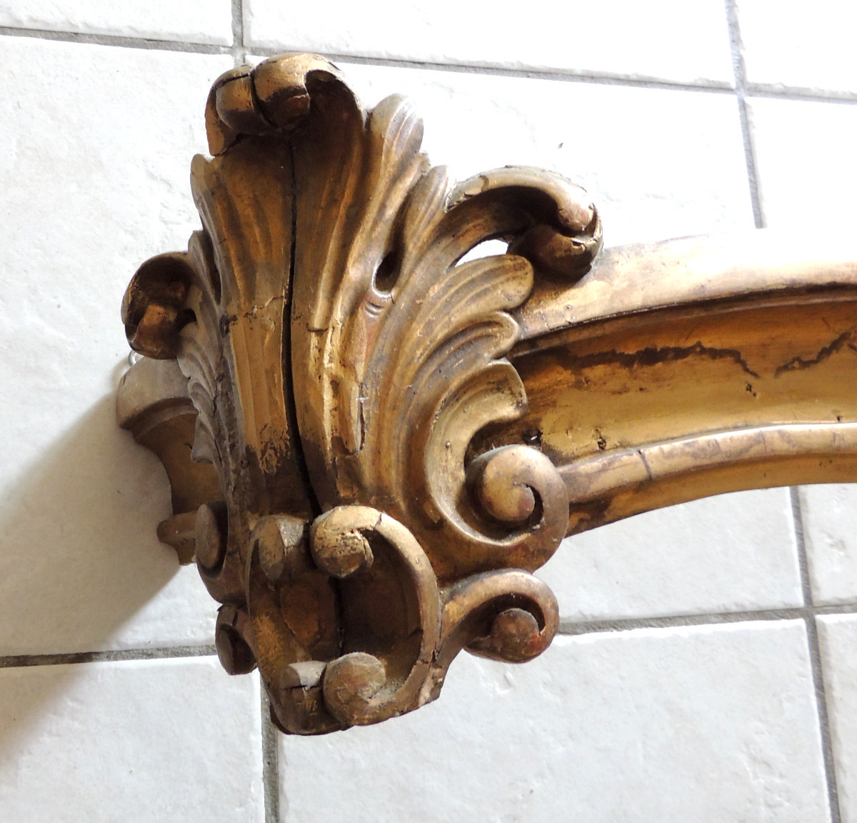 19th Century Louis XV Style Gilded Wood Cantonnière-photo-1