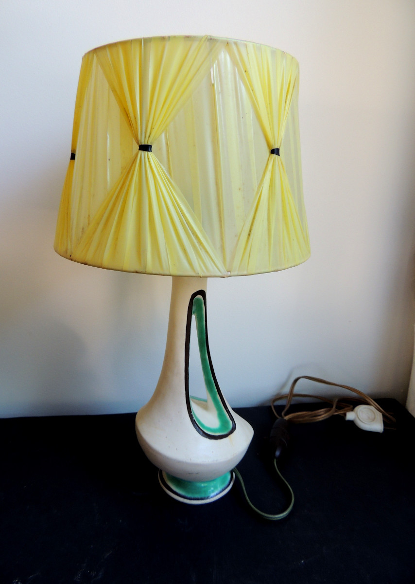 lampe de chevet , pied en céramique blanche aux traits vert et noir,abat jour d'origine ,20 ème-photo-3