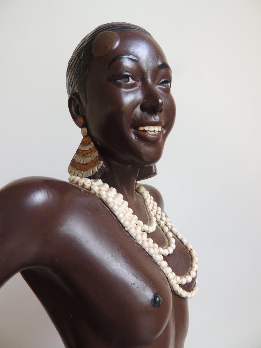 sculpture en céramique peinte de Joséphine Baker de 52 cm de hauteur , art nouveau , 20 ème -photo-1